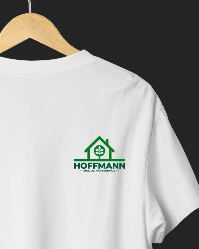 Logo for Hoffmann Handyman på en T-shirt